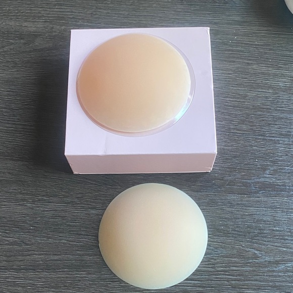 Cakes Body - Picture 3 of 5